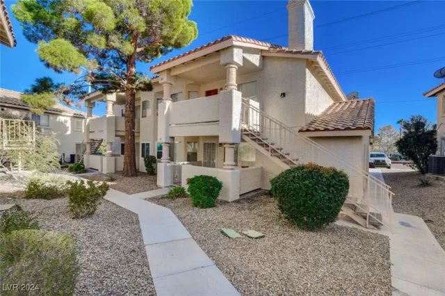 MLS: 2634090 Condo For Sale