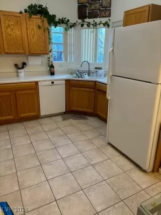 Photo #3: 2634099 Listing 