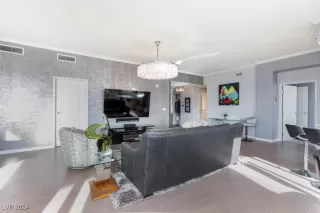 Photo #5: 2634107 Listing 