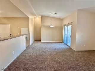 Photo #1: 2634181 Listing