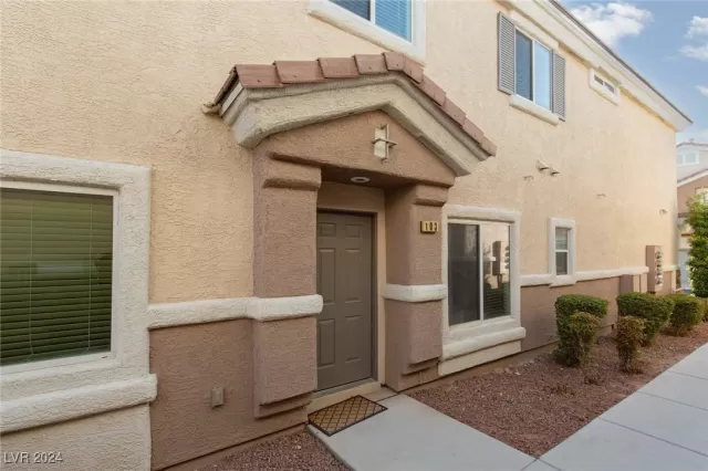 MLS: 2634193 Condo For Sale