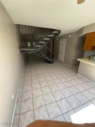 Photo #1: 2634194 Listing 