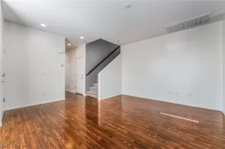 Photo #3: 2634226 Listing 