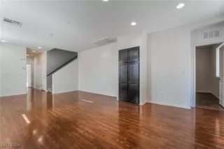 Photo #5: 2634226 Listing 