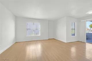 Photo #5: 2634262 Listing