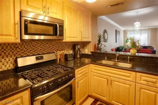 Photo #2: 2634310 Listing 