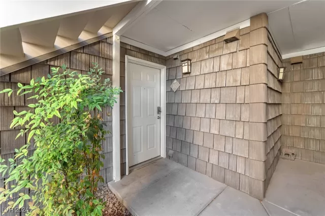 MLS: 2634315 Condo For Sale
