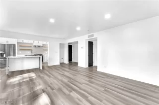 Photo #2: 2634315 Listing 