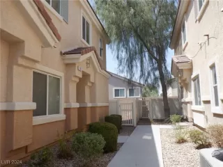 Photo #1: 2634319 Listing 