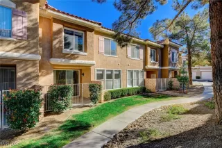 Photo #1: 2634327 Listing