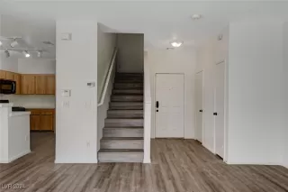 Photo #5: 2634327 Listing