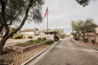 Photo #3: 2634373 Listing