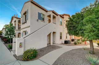 Photo #4: 2634399 Listing