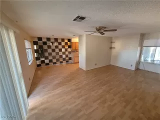 Photo #4: 2634443 Listing 
