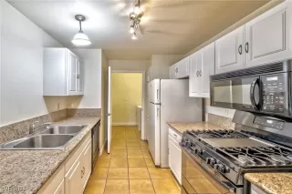 Photo #3: 2634491 Listing 