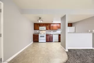 Photo #5: 2634508 Listing