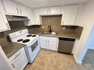 Photo #5: 2634548 Listing 