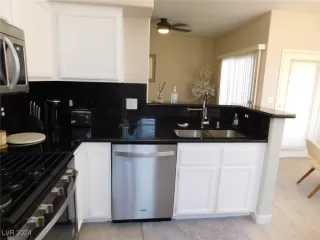 Photo #4: 2634557 Listing 
