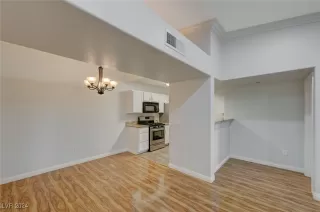 Photo #4: 2634599 Listing 