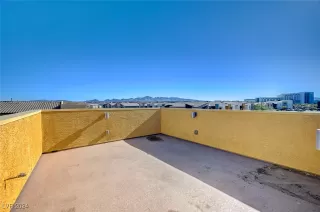 Photo #3: 2634616 Listing