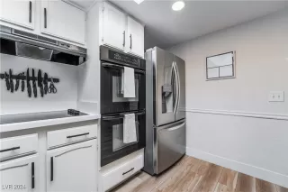 Photo #5: 2634631 Listing