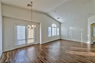 Photo #2: 2634633 Listing 