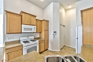 Photo #4: 2634633 Listing 