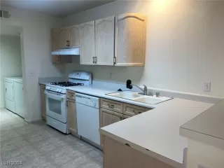 Photo #3: 2634674 Listing 