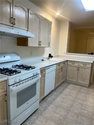 Photo #4: 2634674 Listing 