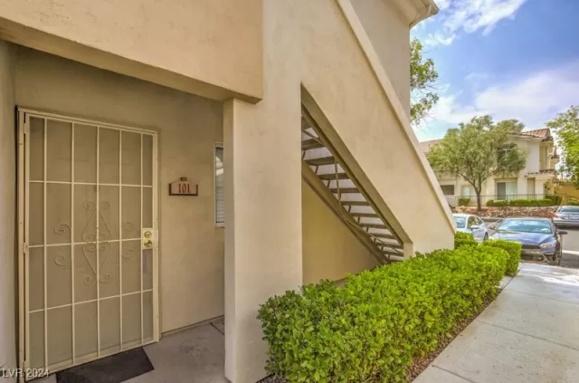 MLS: 2634693 Condo For Sale