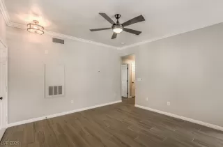 Photo #4: 2634693 Listing
