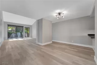 Photo #3: 2634711 Listing 