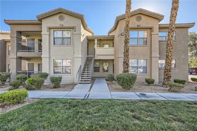 MLS: 2634735 Condo For Sale