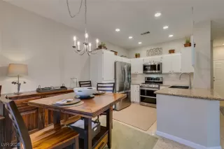 Photo #5: 2634747 Listing