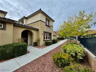 Photo #1: 2634759 Listing