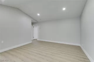 Photo #5: 2634760 Listing