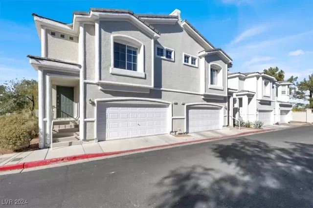 MLS: 2634763 Condo For Sale