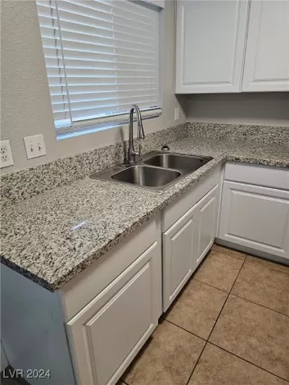 Photo #2: 2634768 Listing