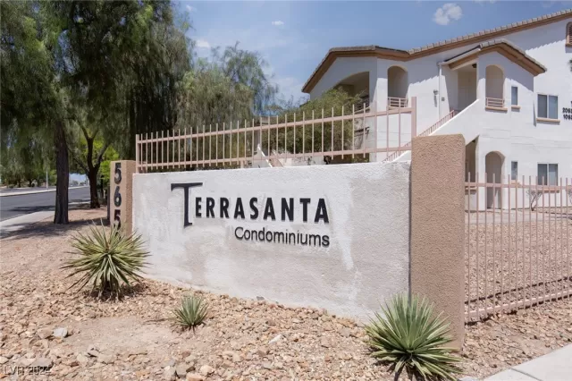 MLS: 2634773 Condo For Sale