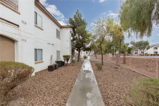 Photo #2: 2634773 Listing 