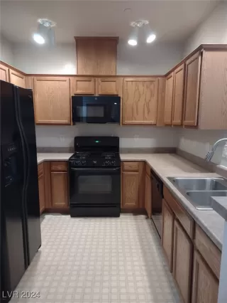 Photo #3: 2634778 Listing 