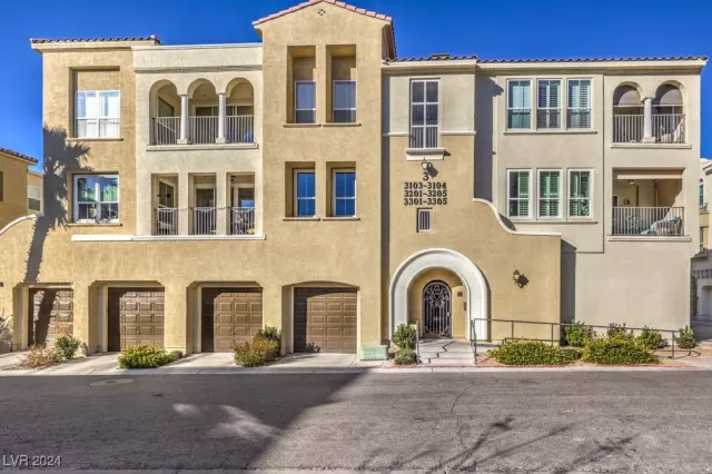 MLS: 2634790 Condo For Sale