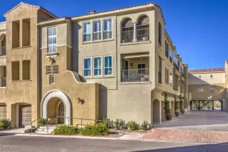 Photo #1: 2634790 Listing 