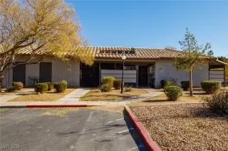 Photo #2: 2634818 Listing