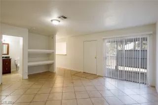 Photo #5: 2634818 Listing