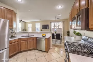 Photo #6: 2634838 Listing 