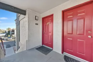 Photo #1: 2634839 Listing 