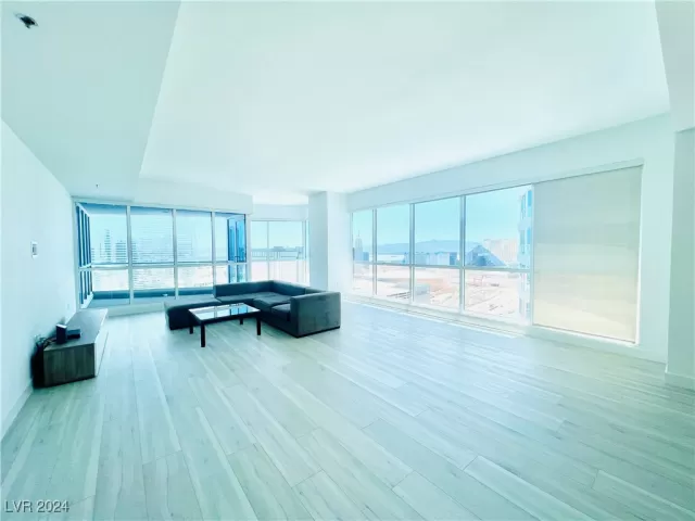 MLS: 2634854 Condo For Sale