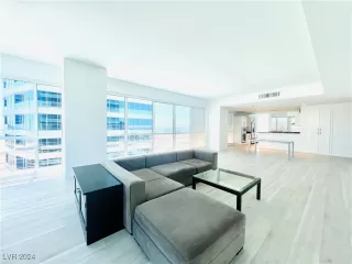 Photo #3: 2634854 Listing 