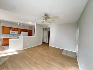 Photo #4: 2634868 Listing 